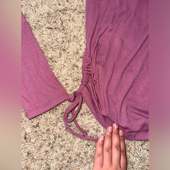 Heart and hips cute 🎀 pink tight blouse size large - Picture 4 of 4